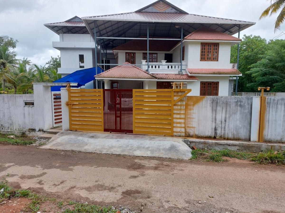 Water Gate Tourist Home And Resorts Mundrothuruth Esterno foto