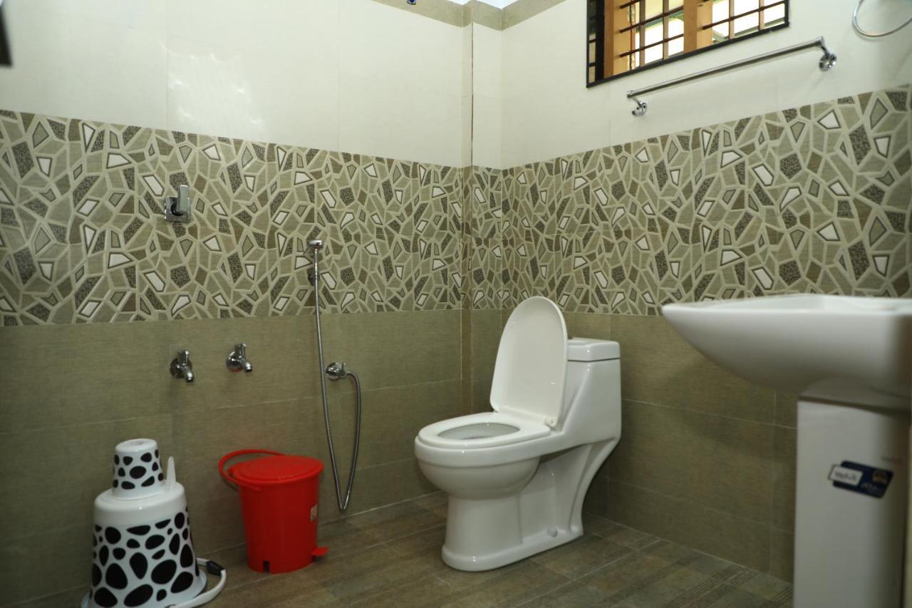 Water Gate Tourist Home And Resorts Mundrothuruth Esterno foto