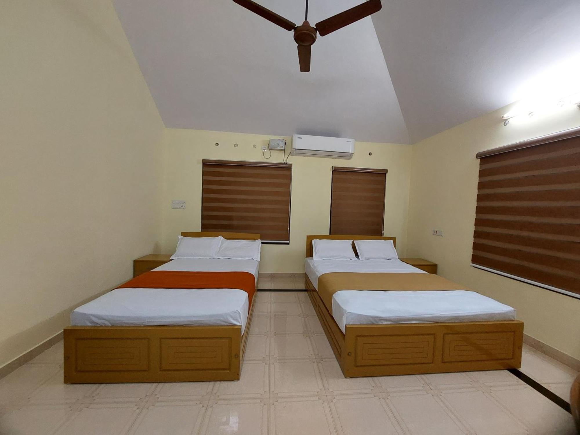 Water Gate Tourist Home And Resorts Mundrothuruth Esterno foto